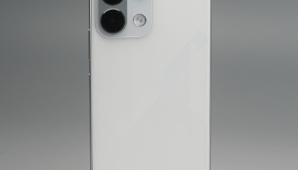 决赛圈了，给爸妈买千元机咋选？