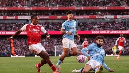 英超-哈兰德闪击马丁内利替补93分绝平 阿森纳1-1曼城