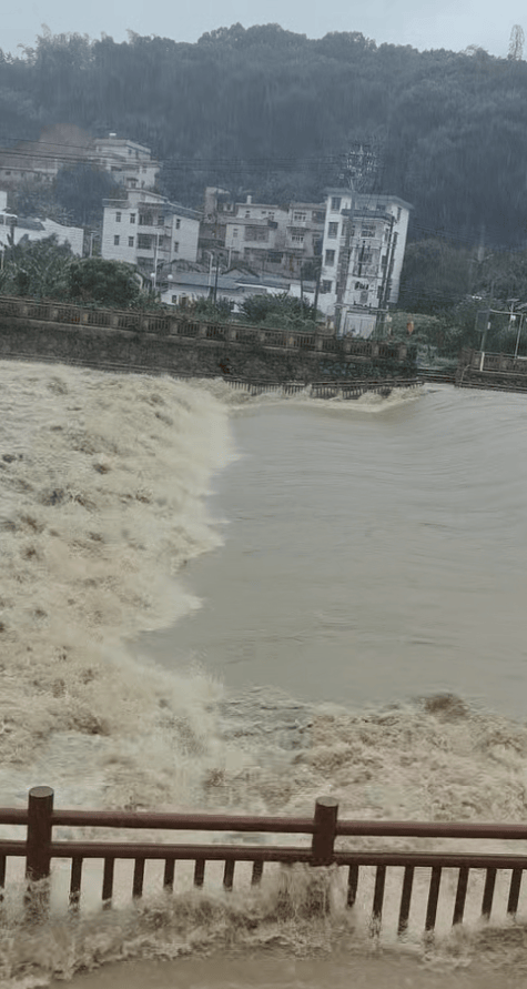 好消息:深圳周末降雨减弱,坏消息是……