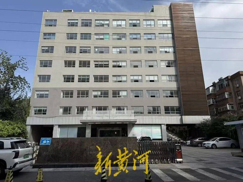 仲家汇接手不到一年半,“银座”重回山师东路?前者退场引发关注